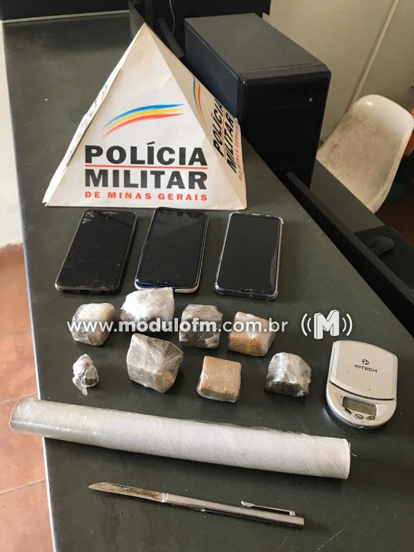 PM encontra droga e celulares roubados através de rastreamento...