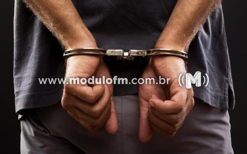 Após denúncia de um suposto estupro, PM prende foragido...