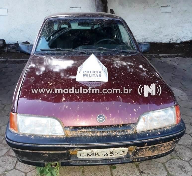Eles tentaram esconder, mas o carro foi encontrado
