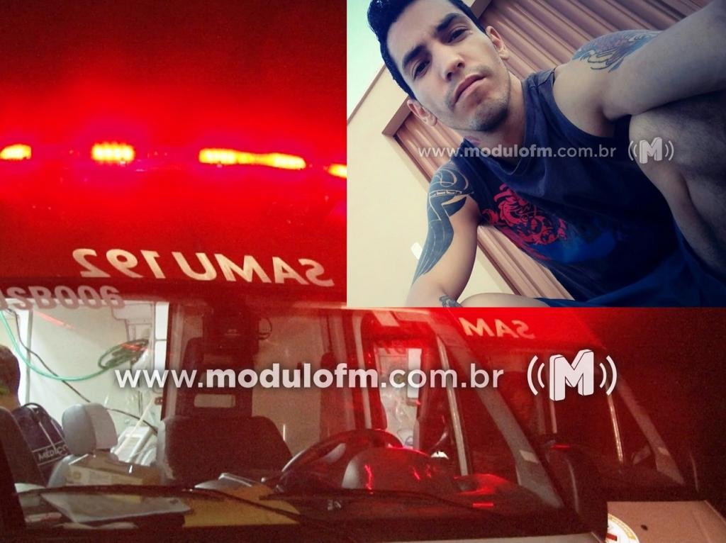 Motociclista morre após colidir em veículo e ser arremessado...