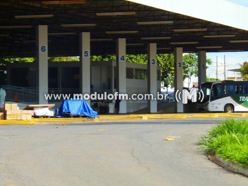 Foragido da Justiça é preso no terminal rodoviário de...