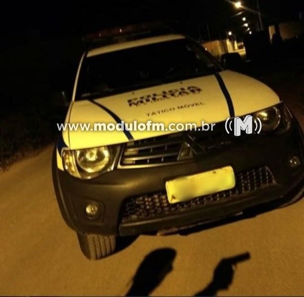 Após troca de tiros com a PM, criminosos que...