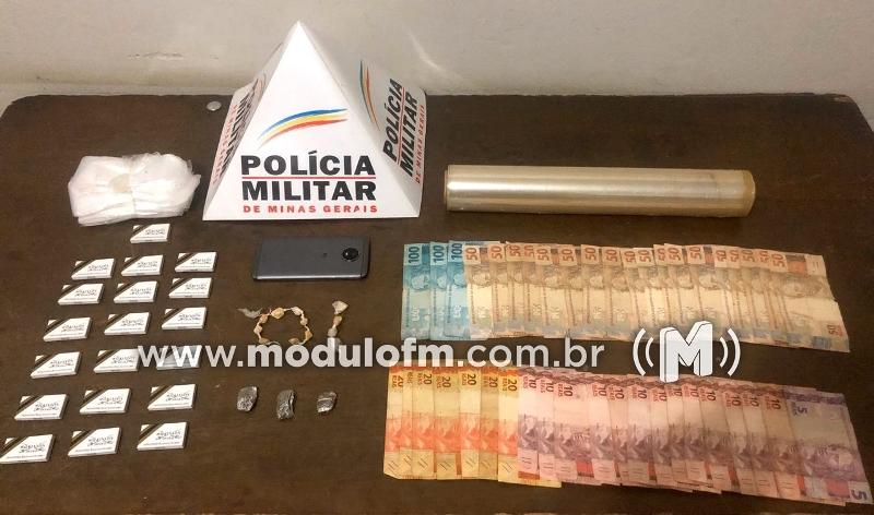 Após denúncia, mulher é presa suspeita de tráfico de...