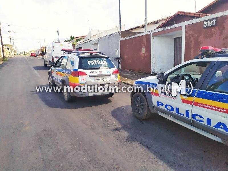 Homem é preso duas vezes por furto de veículo...