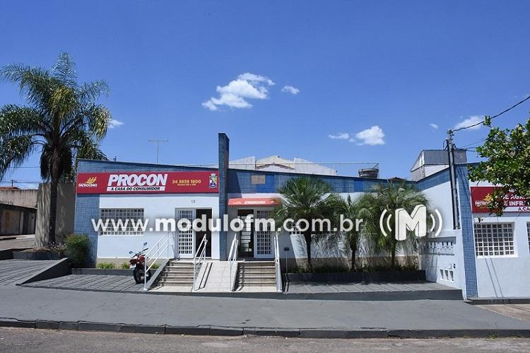 Superintendente do PROCON orienta consumidores sobre compras para Dia...