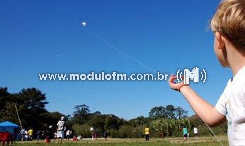 Polícia Militar alerta para proibição do uso de cerol...