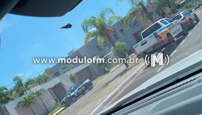 Polícia localiza caminhonete e arma de Jorge Marra em...