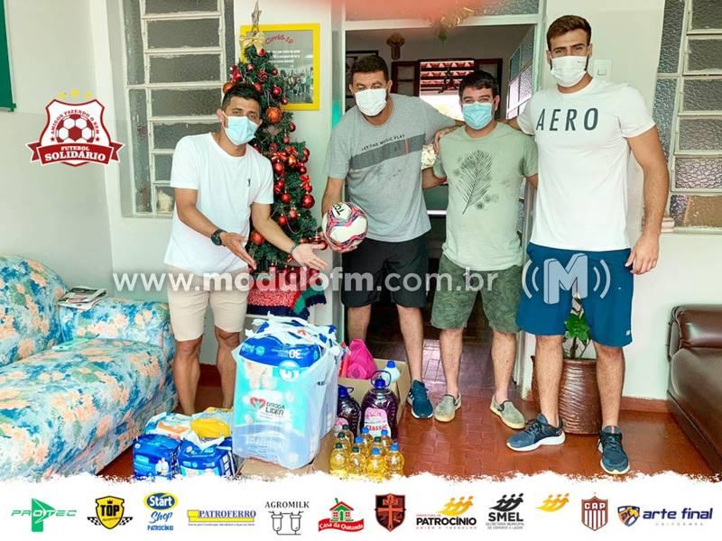 Arrecadações do Futebol Solidário “Amigos Fazendo o Bem” foram entregues à Casa do Idoso e famílias carentes