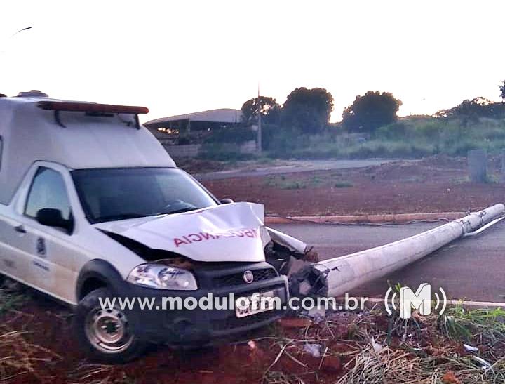 Homem incendeia veículo, furta ambulância, bate em poste, rouba...