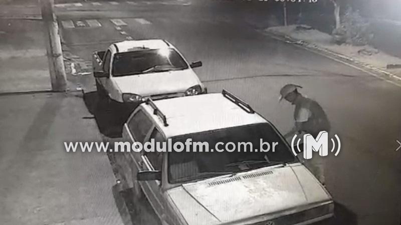 Veja o vídeo: Câmera de segurança flagra furto de...