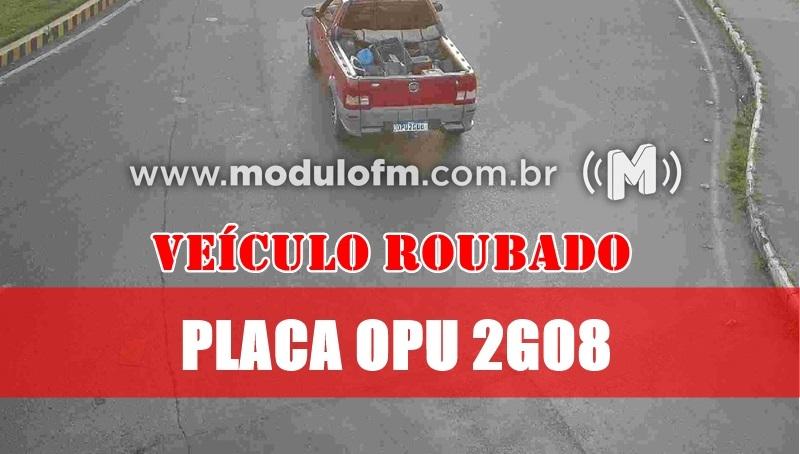 Homem tem Fiat Strada tomada de assalto a mão armada após levar filho à escola