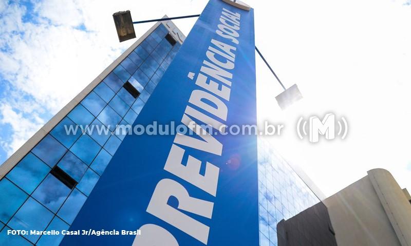 INSS abre concurso com mil vagas para Técnico do...