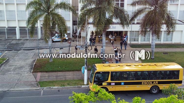 Justiça Eleitoral disponibiliza ônibus para eleitores da zona rural...