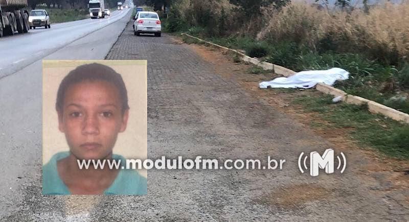 Mulher morre atropelada por veículo ao atravessar rodovia para...