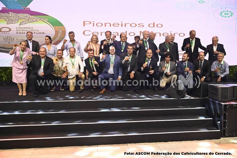 Saca de café é leiloada a R$ 62 mil...