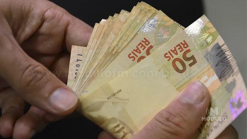 Primeira parcela do décimo terceiro deve ser paga até...