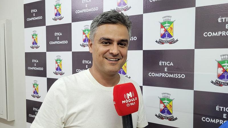 Vereador critica discussão pessoal entre colegas e cobra ação...
