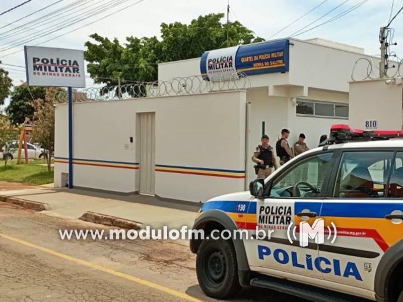 PM prende dupla de criminosos por furto e estelionato...