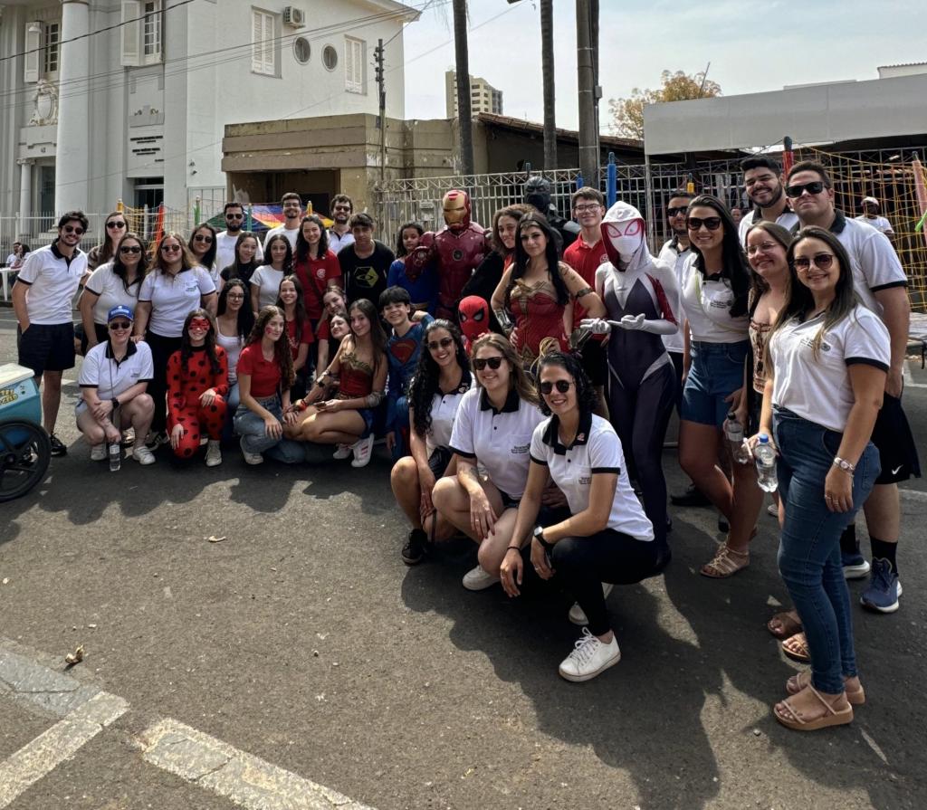 Realizada a Campanha Solidária “Brincar de Doar” do Rotaract,...
