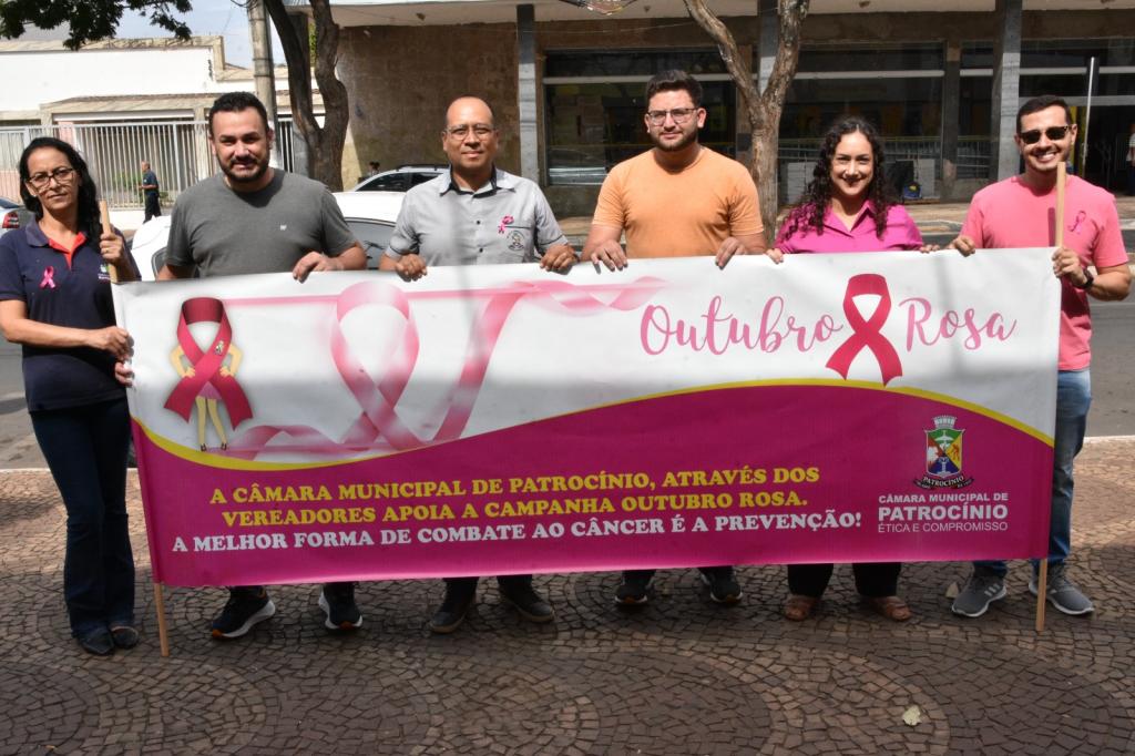 Câmara Municipal realizou ações do Outubro Rosa com homenagens...
