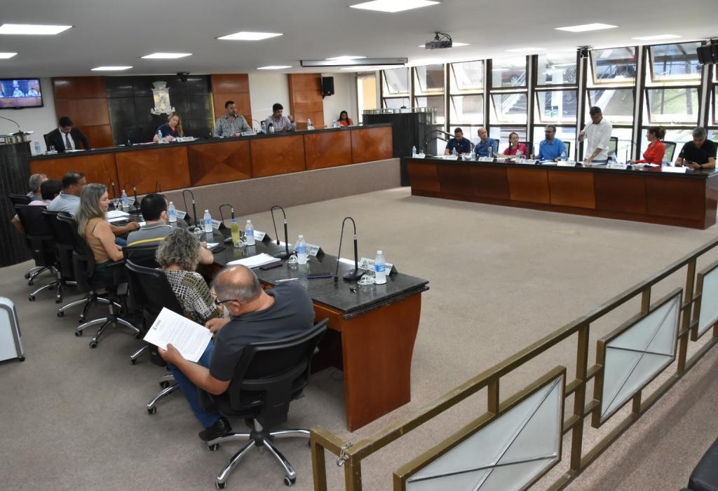 Câmara de Patrocínio realiza reunião sem projetos para votação...