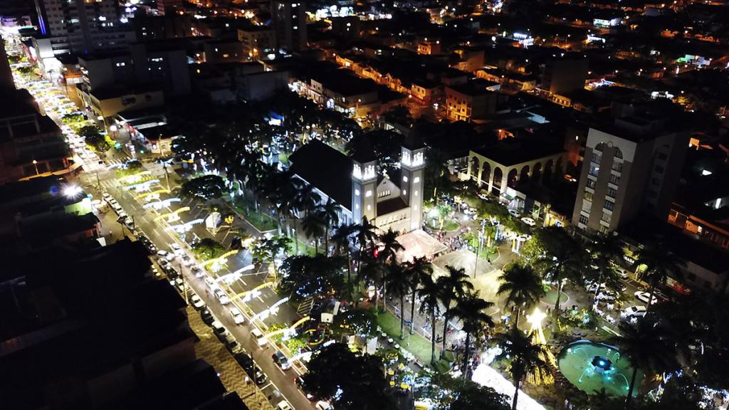 É HOJE: Inauguração da praça Santa Luzia, chegada do...
