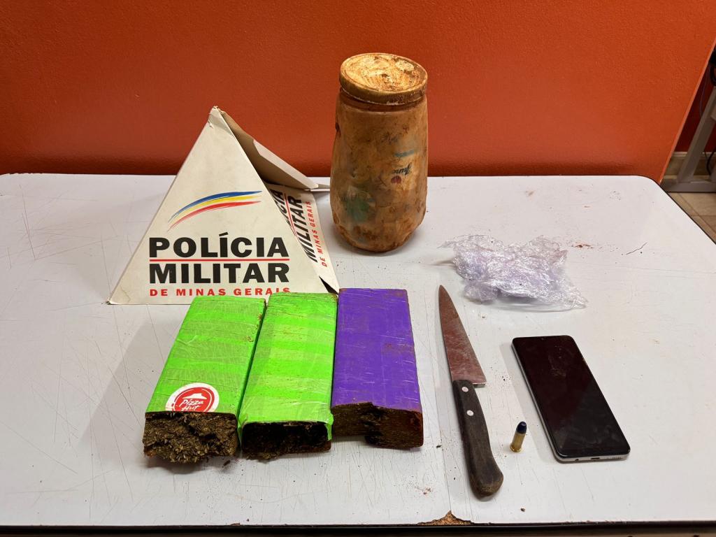 Homem é preso em flagrante por tráfico de drogas...
