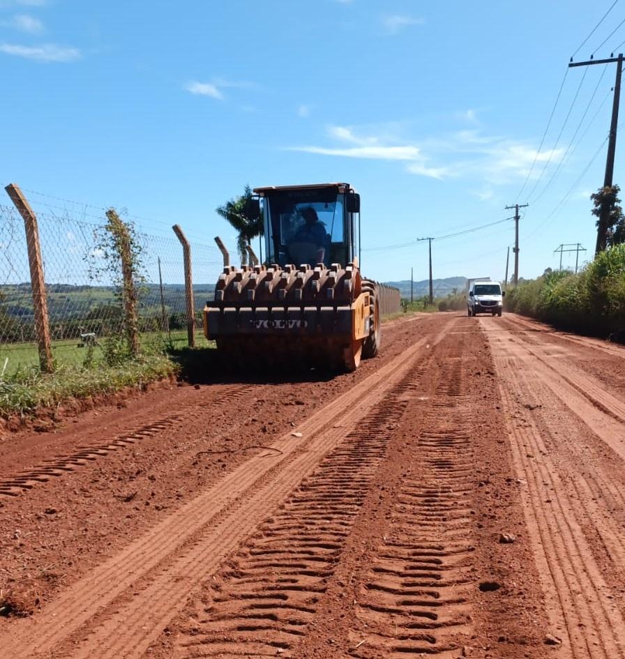 Estradas rurais de Patrocínio recebem manutenção; confira quais estão...