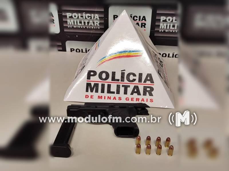 Jovem é preso por posse ilegal de arma de...