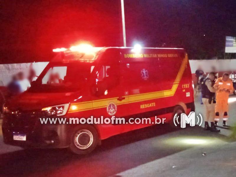 Jovem fica ferido em acidente entre moto e carro...