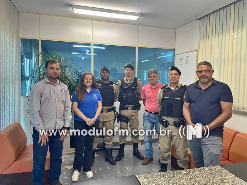 Polícia Militar e Prefeitura reforçam parceria para intensificar Operação...