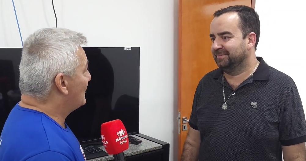 Prefeitura entregará kits escolares com atraso devido a processo...