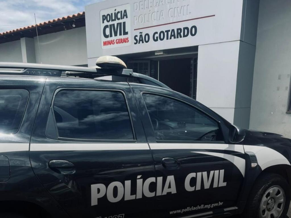 Mãe e padrasto são indiciados por feminicídio de menina...