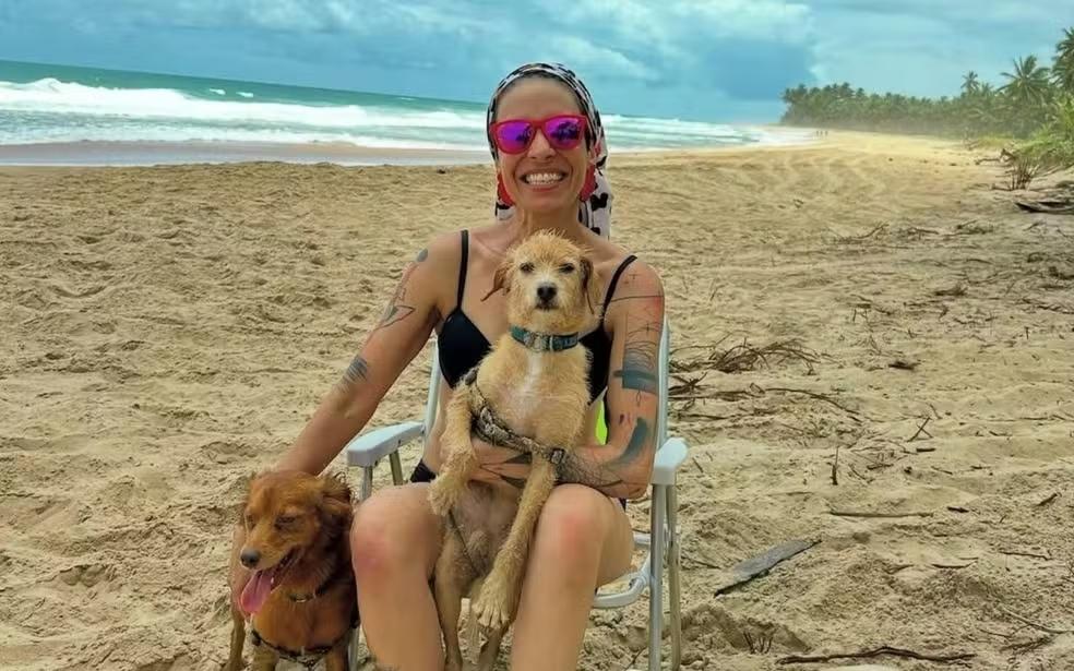 Advogada de Patrocínio morre em acidente com carreta carregada...