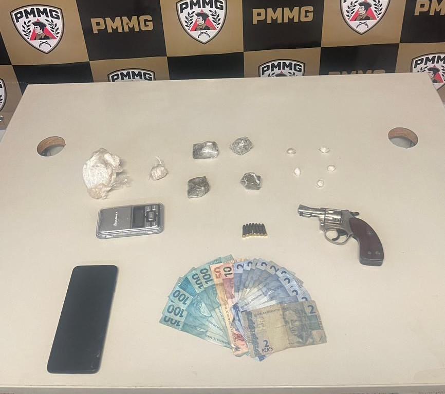 Homem é preso por tráfico de drogas e posse...