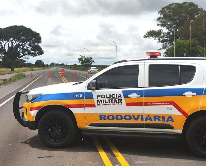 Polícia apreende celulares chineses sem nota fiscal na BR-146,...