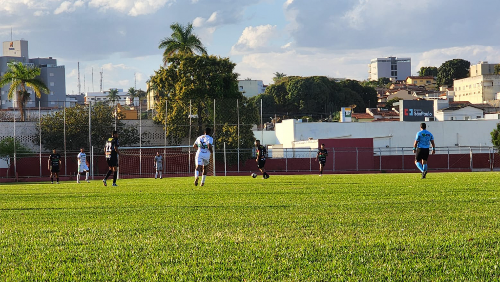 Carajás/Fluminense vence equipe de Presidente Olegário e conquista a...
