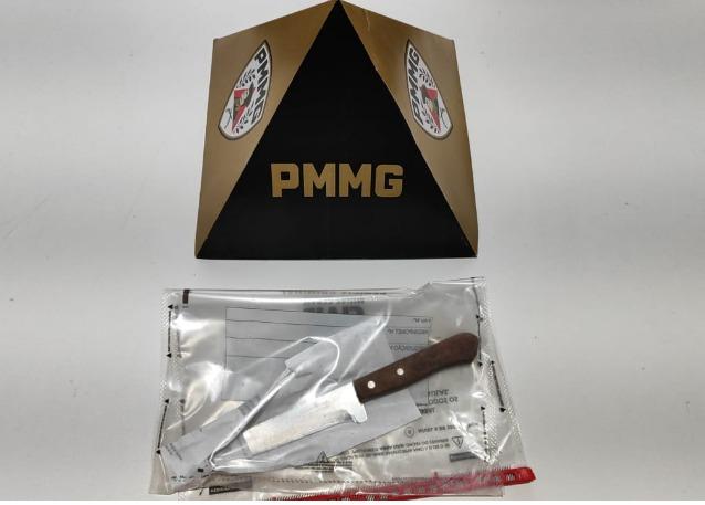 Homem mata mulher a facadas e fere gravemente adolescente de 13 anos...