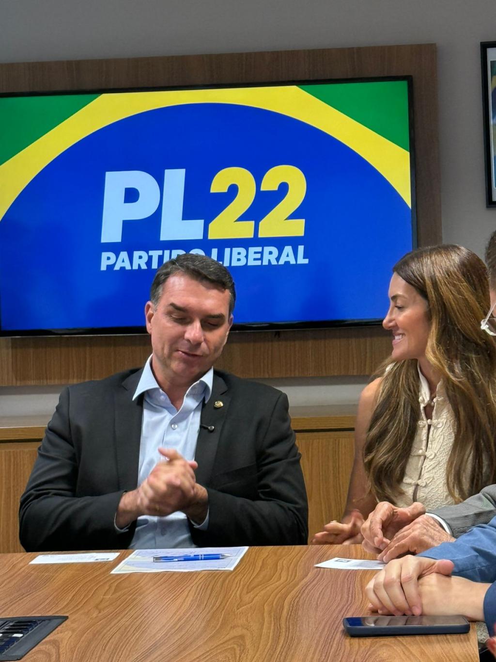 Imagem 2 do post Deputada federal Greyce Elias oficializa filiação ao PL em Brasília