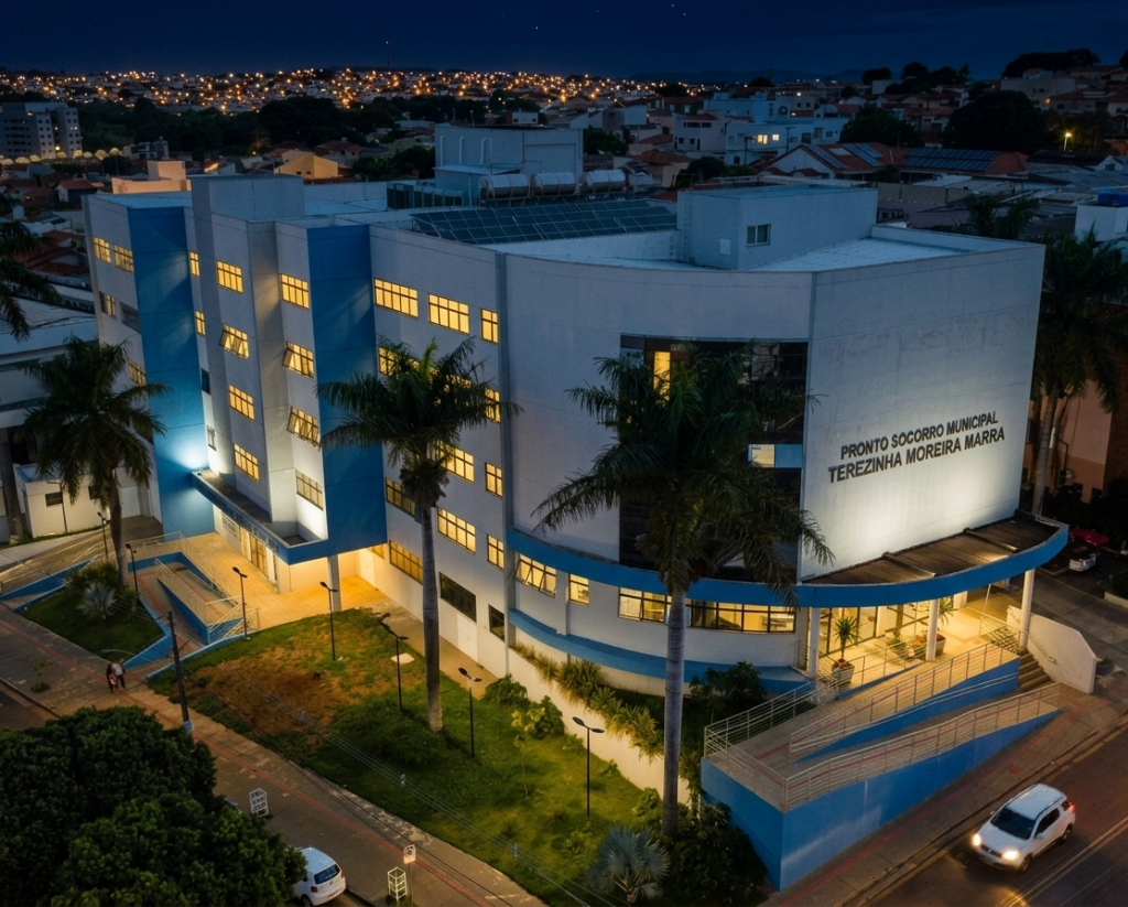 Homem vai parar no PSM após ser agredido com pedras e pedaços...