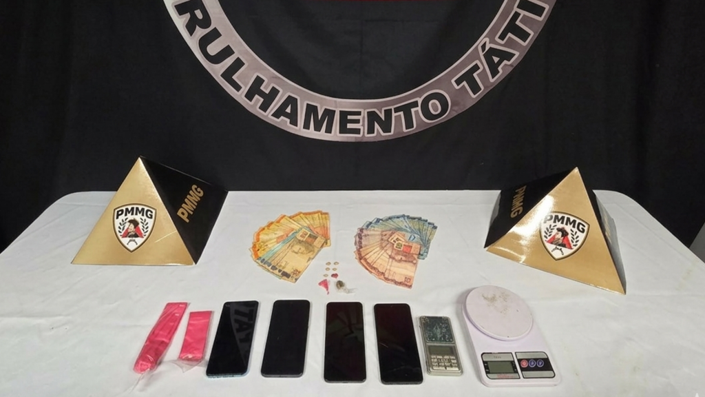 Mulher é presa por suspeita de tráfico e homem...