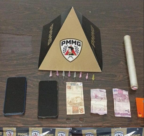 Duas mulheres e um homem são presos por tráfico, maus-tratos e ameaça...