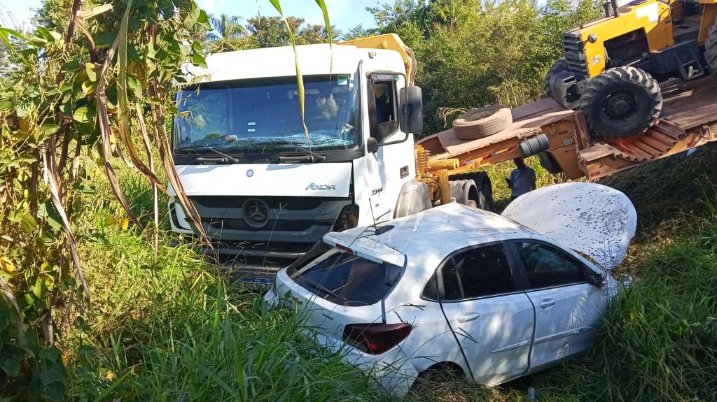 Imagem 1 do post Acidente envolvendo sete veículos deixa três feridos na MGC-354, em Patos de Minas