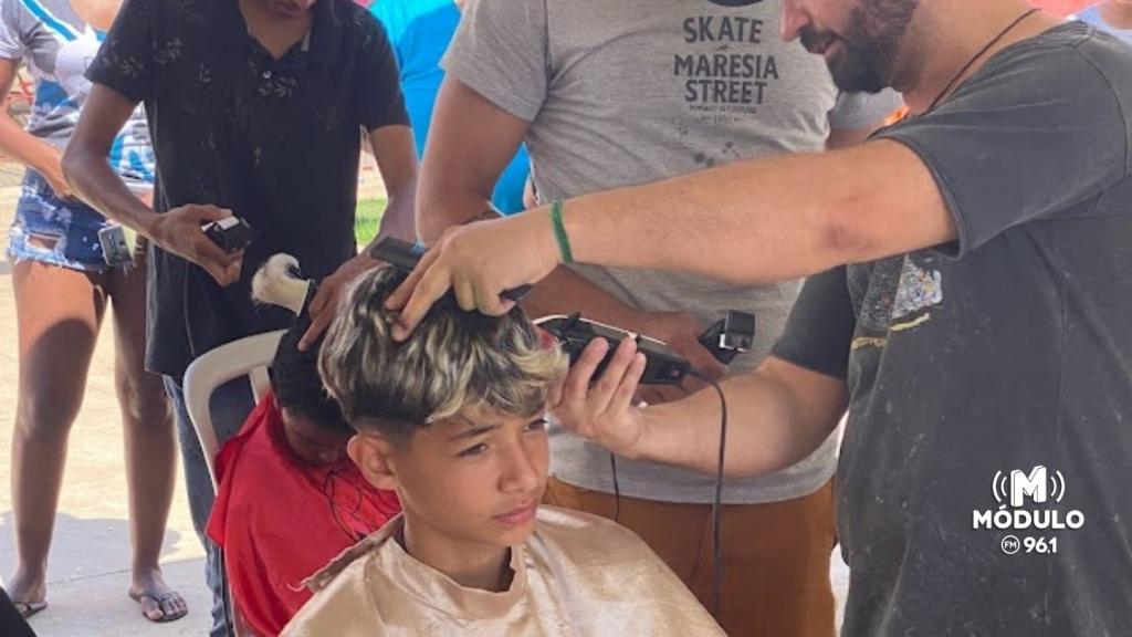 Curso gratuito de barbearia abre vagas para adolescentes em Patrocínio; saiba como se inscrever